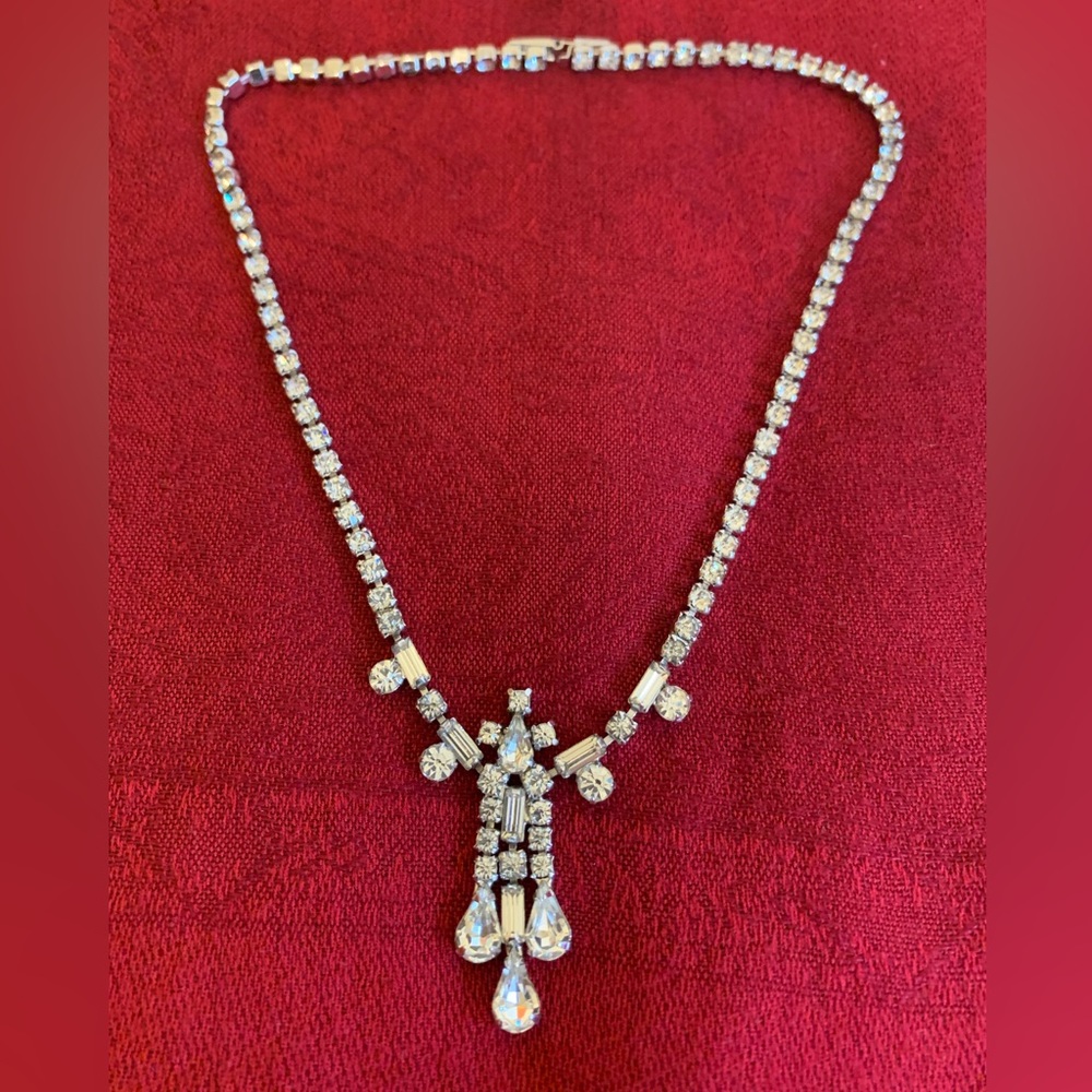 Beautiful Vintage Necklace
